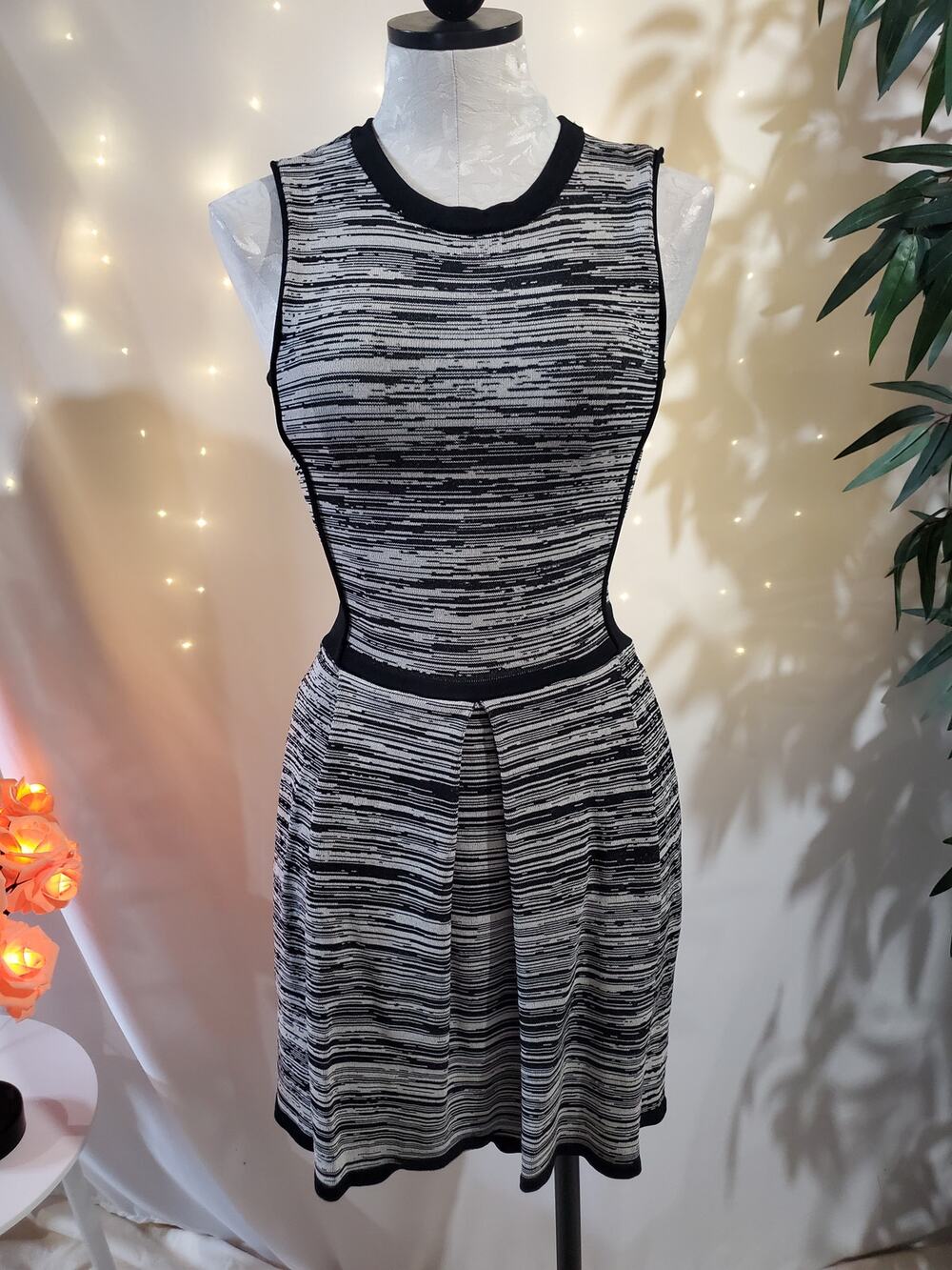 W118 by Walter Baker Taylor Stretch Knit Black White Stripe Dress Womens Size S